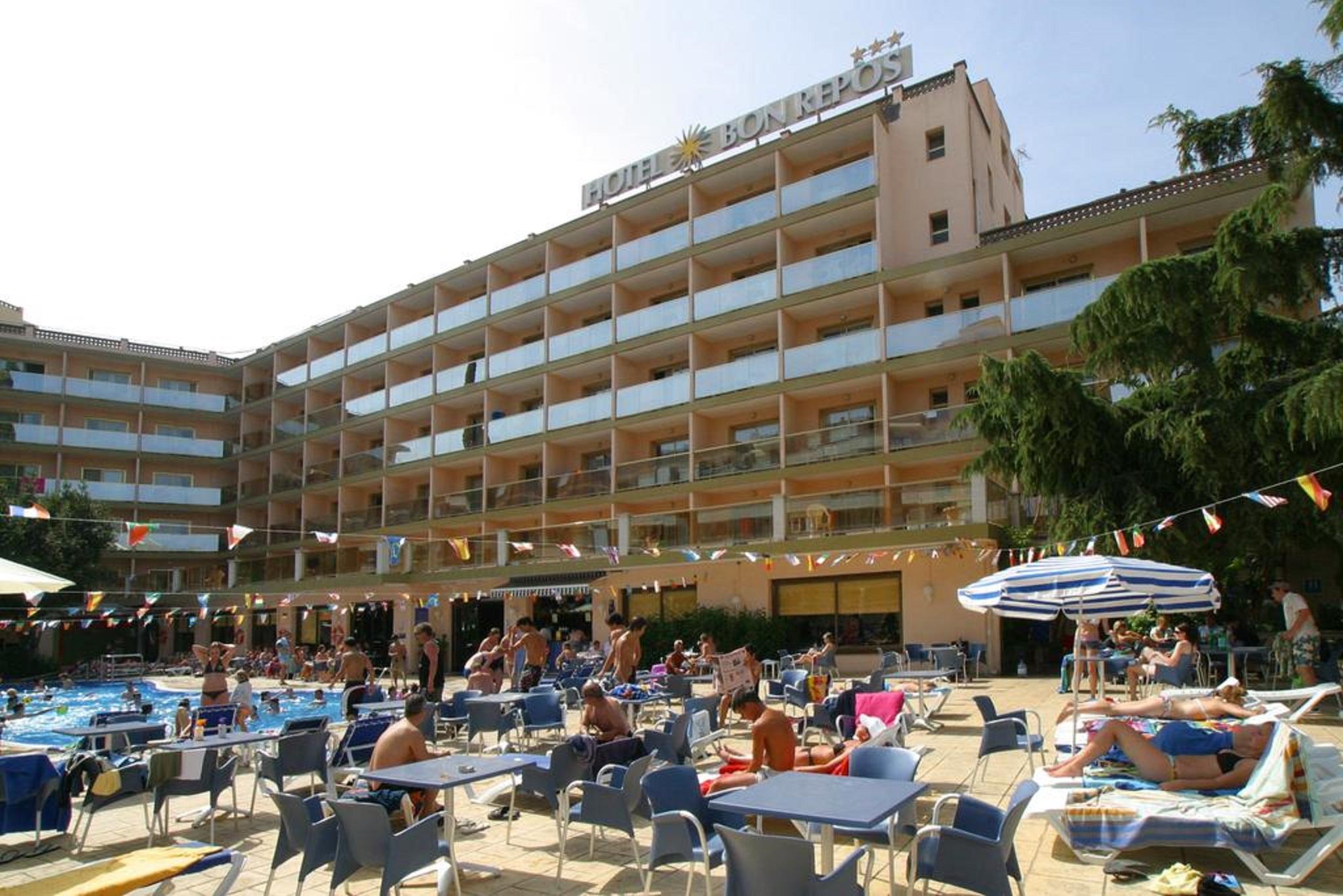Hotel Bon Repos Калея Екстериор снимка